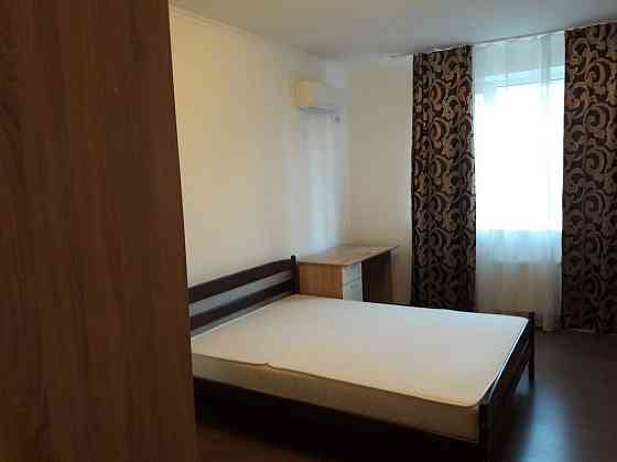 Оренда Квартира 2-кімнатна, 6/22 поверх на Панельная ул., 7 Киев