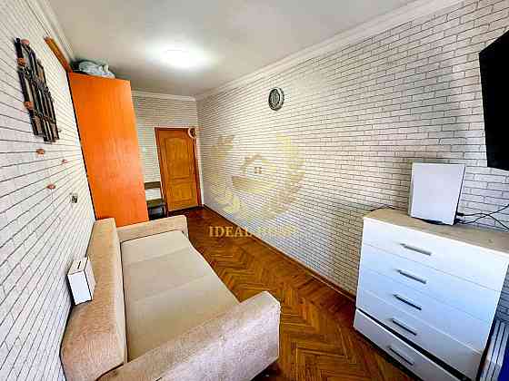 Продаж Квартира 3-кімнатна, 5/5 поверх на Вячеслава Липинского ул., 50 Киев