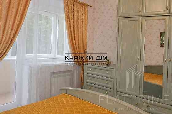 Продаж 2-кімнатної роздільної квартири на Подолі, код 21146918 Киев