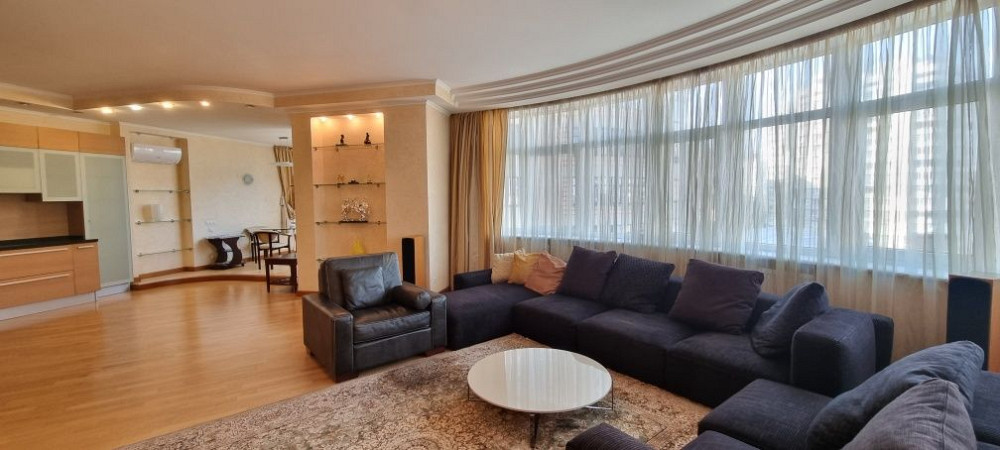 Продаж Квартира 4-кімнатна, 11/23 поверх на Старонаводницька вул., д. 13А Kiev - photo 1