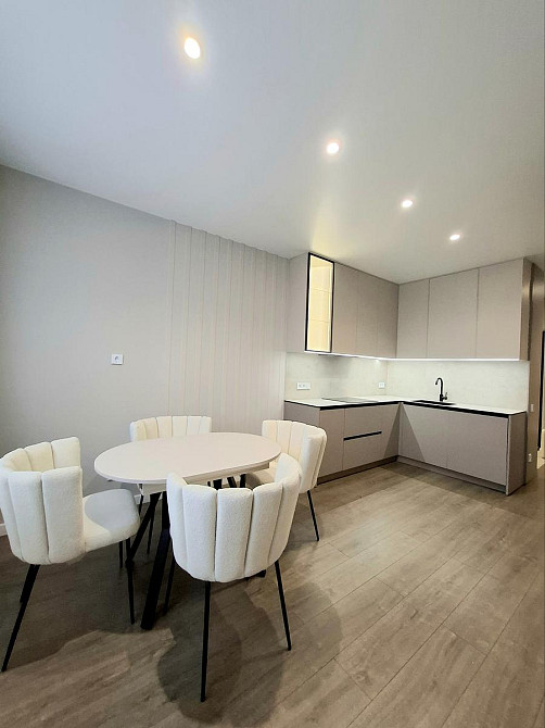 Продаж Квартира 2-кімнатна, 24/24 поверх на Повітряних сил вул., д. 56 Київ - фото 2