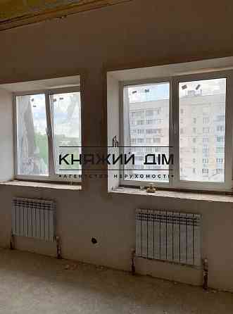 Отличная просторная однокомнатная двухуровневая квартира на Оболоне.Код: 21133303 Киев