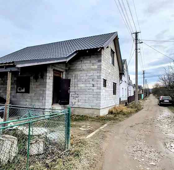 Продаж Будинок на Вишнева 