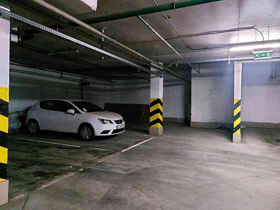 Продаж офісне приміщення на улица Евгения Коновальца (Щорса), д.44 приміщень - 1, поверх - 1/2 Київ