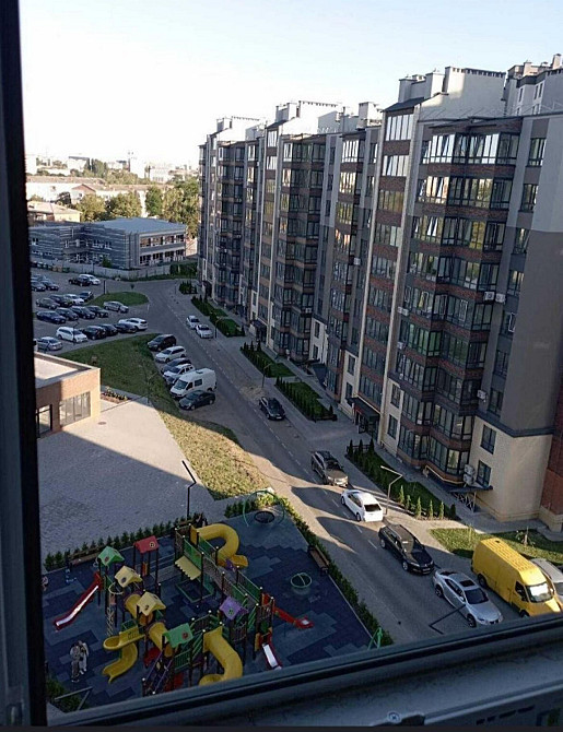 Продаж Квартира 3-кімнатна, 8/10 поверх на вул. Домбровського Житомир - фото 4