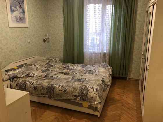 Оренда Квартира 3-кімнатна, 13/15 поверх на ул. Срибнокильская, 4 Київ