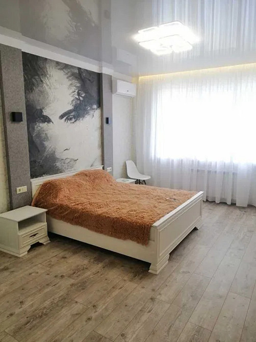 Оренда Квартира 1-кімнатна, 32/35 поверх на Харківське шосе, 19б Київ - фото 1