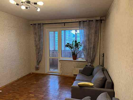 Продаж Квартира 4-кімнатна, 8/18 поверх на Закревського Миколи вул., д. 5А Kiev