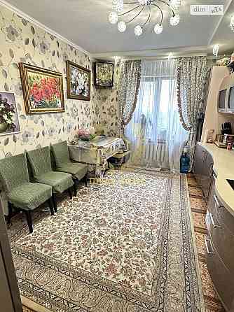 Продаж Квартира 3-кімнатна на Урловская ул., 17 Київ