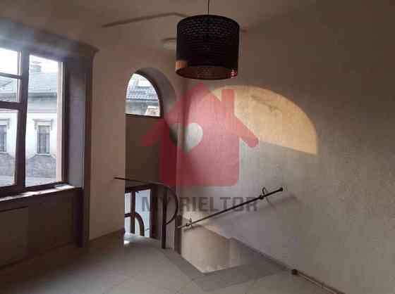 Оренда торгове приміщення на Фединця О. поверх - 1/3 Uzhhorod