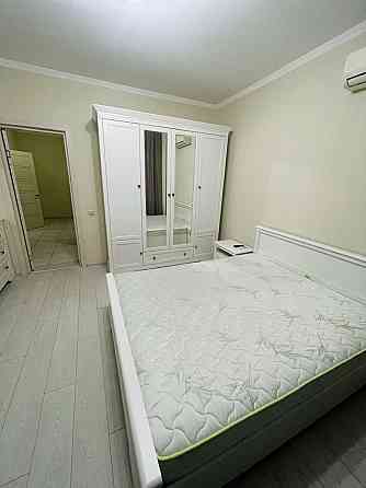 Оренда Квартира 2-кімнатна, 24/32 поверх на Харківське Шосе, 19б Київ