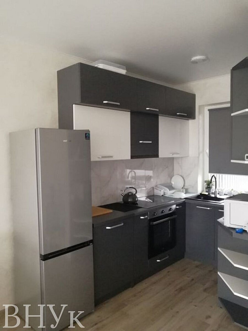 Продаж Квартира 3-кімнатна, 1/1 поверх на Боратин Луцьк - фото 1