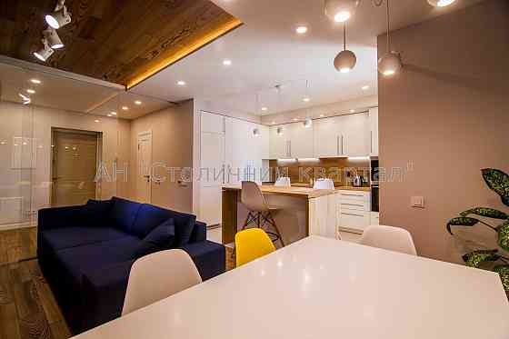 Продаж Будинок 3-кімнатний на Петрицького Анатолія вул., 13 Київ