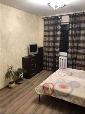 Оренда Квартира 2-кімнатна, 8/16 поверх на ул. Вишняковская Kiev