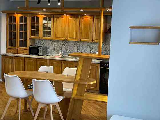 Оренда Квартира 3-кімнатна, 13/16 поверх на ул. Михаила Драгоманова Kiev