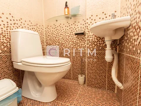 Продаж 2-поверховий   197.5 кв.м 5 кімн. на Федьковича Юрія вулиця 30 Чернівці - фото 4