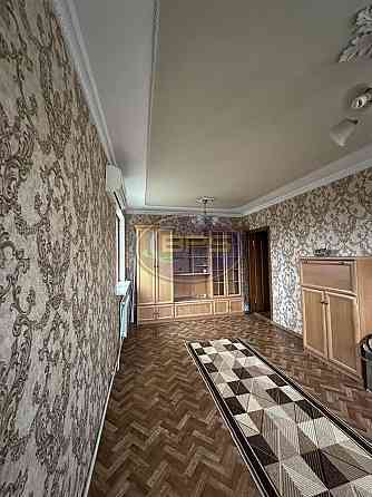 Продаж Квартира 3-кімнатна, 5/5 поверх на вул. Добровольського Одесса