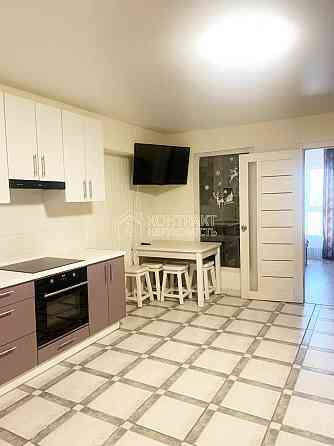 Продаж Квартира 1-кімнатна, 4/6 поверх на вул. Салтівське Kharkiv