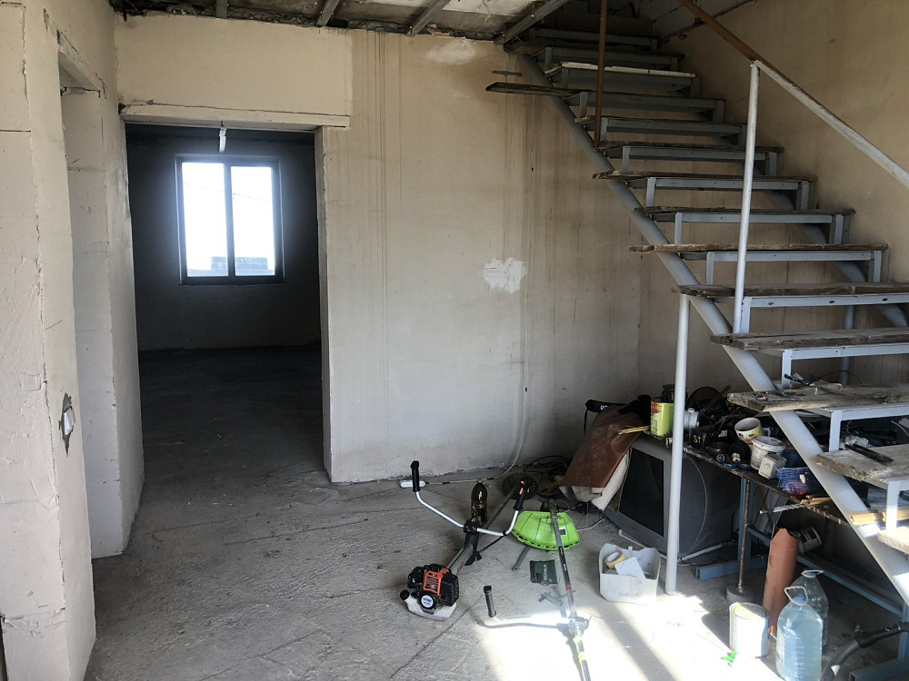 Продам таунхаус 2этажа 130м2 под отделочные работы со всеми коммуникациями в границах коттеджного городка в Прилиманском Прилиманське - фото 4