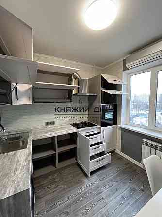 Продаж 2-х кімнатної роздільної ,м.Харківська Київ