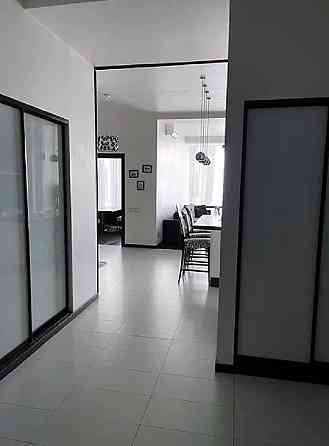 Трехкомнатная квартира с видом на море и парк Шевченко. Одесса