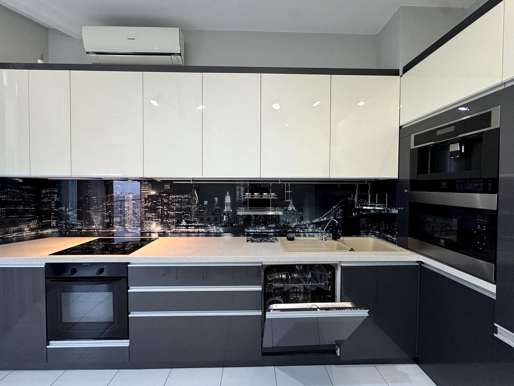 Продаж Квартира 3-кімнатна, 22/25 поверх на Генерала Шаповала вул., д. 2 Киев - изображение 1