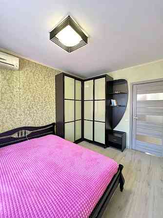 Продаж Квартира 3-кімнатна, 1/9 поверх на Добровольцев пер., 6 Dnipro