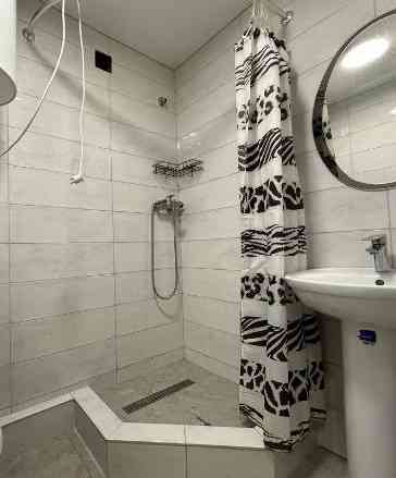 Продаж Квартира 1-кімнатна, 3/5 поверх на Космонавта Комарова улица, 10/4 Одесса