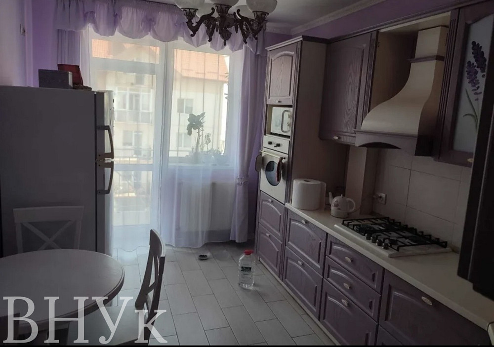 Продаж Квартира 3-кімнатна, 4/5 поверх на О Хіри, 9 Ужгород - фото 1