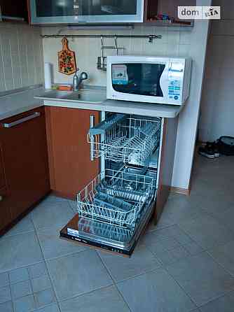 Оренда Квартира 3-кімнатна, 6/10 поверх на ул. Михаила Драгоманова Київ