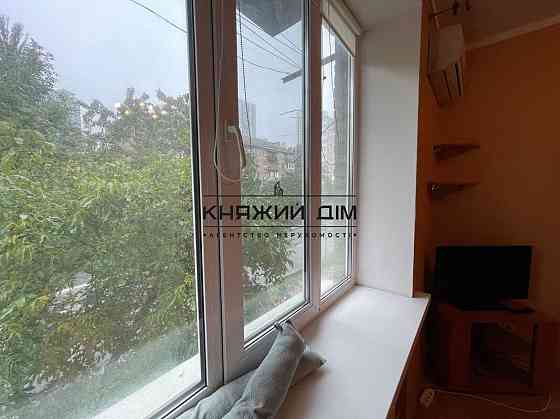 Продажа 1 ком. квартиры м. Дружбы народов Код Объекта № 21141712 Київ