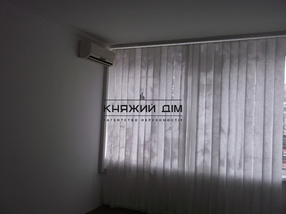 3-кімнатна квартира в центрі біля м. Золоті Ворота. Вул. Володимирська 51/53. Код: 21144737 Киев - изображение 4