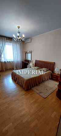 Оренда Квартира 3-кімнатна, 17/19 поверх на вул. Андрія Верхогляда Київ