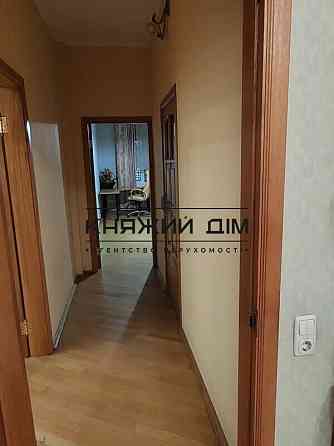 Оренда Квартира 3-кімнатна, 12/18 поверх на Срибнокильская ул. Київ