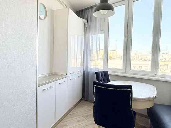 Продаж Квартира 2-кімнатна, 9/12 поверх на Победы наб, 62 Дніпро