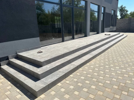 Продам новый 2-х этажный дом в элитном поселке "Сосновый Берег" Крижанівка (Комінтернівський район)