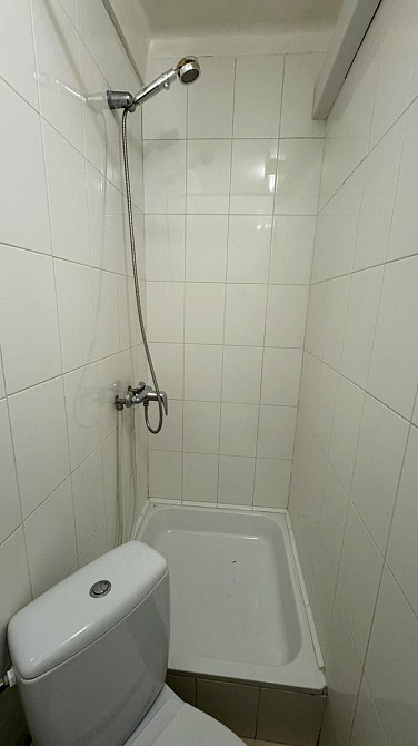 Продаж Квартира 1-кімнатна, 1/5 поверх на Братиславская вул., д. 20-А Киев - изображение 4