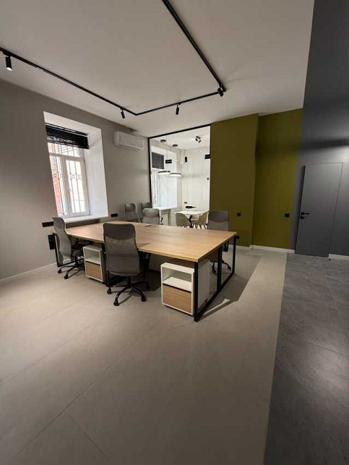 Продаж офісне приміщення на вул. Володимирська приміщень - 2, поверх - 1/4 Kiev - photo 2