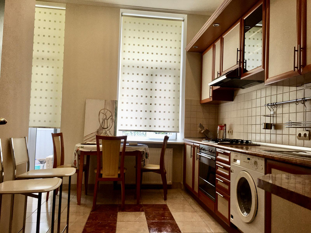 Продаж Квартира 2-кімнатна, 4/6 поверх на Банкова вул., д. 1/10 Kiev - photo 1