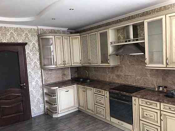 Оренда Квартира 3-кімнатна, 16/17 поверх на ул. Митрополита Василия Липковского Киев