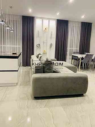 Оренда Квартира 3-кімнатна, 2/25 поверх на Осокорская ул. Киев