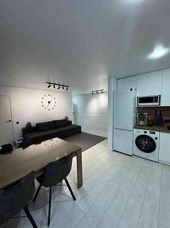 Продаж Квартира 2-кімнатна, 8/8 поверх на вул. Леха Качинського Zhytomyr