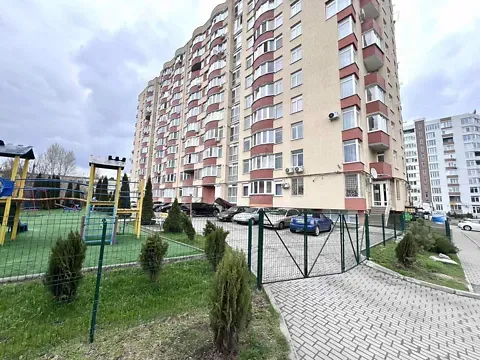 Продаж  площа 55 кв.м 1-й поверх на Злуки проспект 5А Тернопіль - фото 1