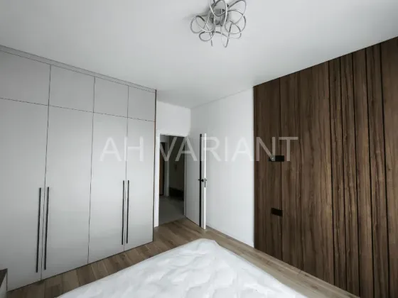 Продаж 1к Квартира 41 кв.м Волошкова 32 Сторожниця