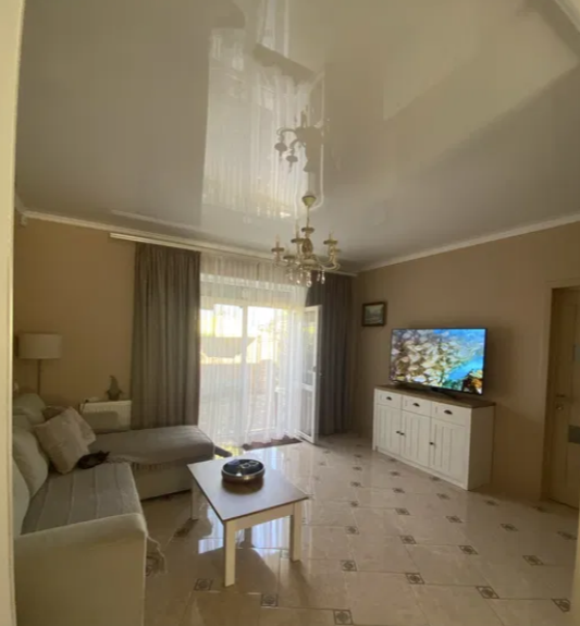 Тишина за городом, город рядом: уютный 2-этажный таунхаус Нерубайське - фото 1