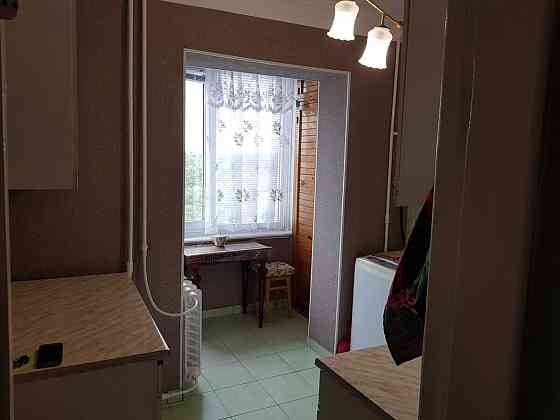 Оренда Квартира 1-кімнатна, 8/9 поверх на Рогозівська, 3А Киев