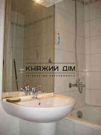 Продаж 4к Квартира 102 кв.м Ревуцкого ул. Київ