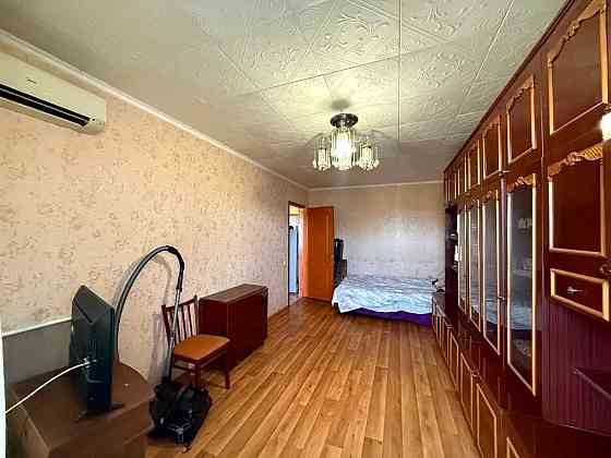 Продаж Квартира 3-кімнатна, 5/5 поверх на Хмельницкого Б. ул., 26 Днепр