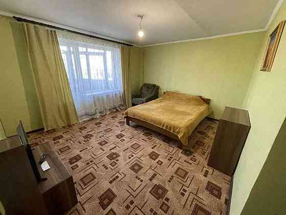 Оренда Квартира 2-кімнатна, 10/10 поверх на Леся Курбаса, 10 Киев