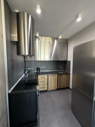 Оренда Квартира 1-кімнатна, 9/26 поверх на Шолуденко, 1в Київ